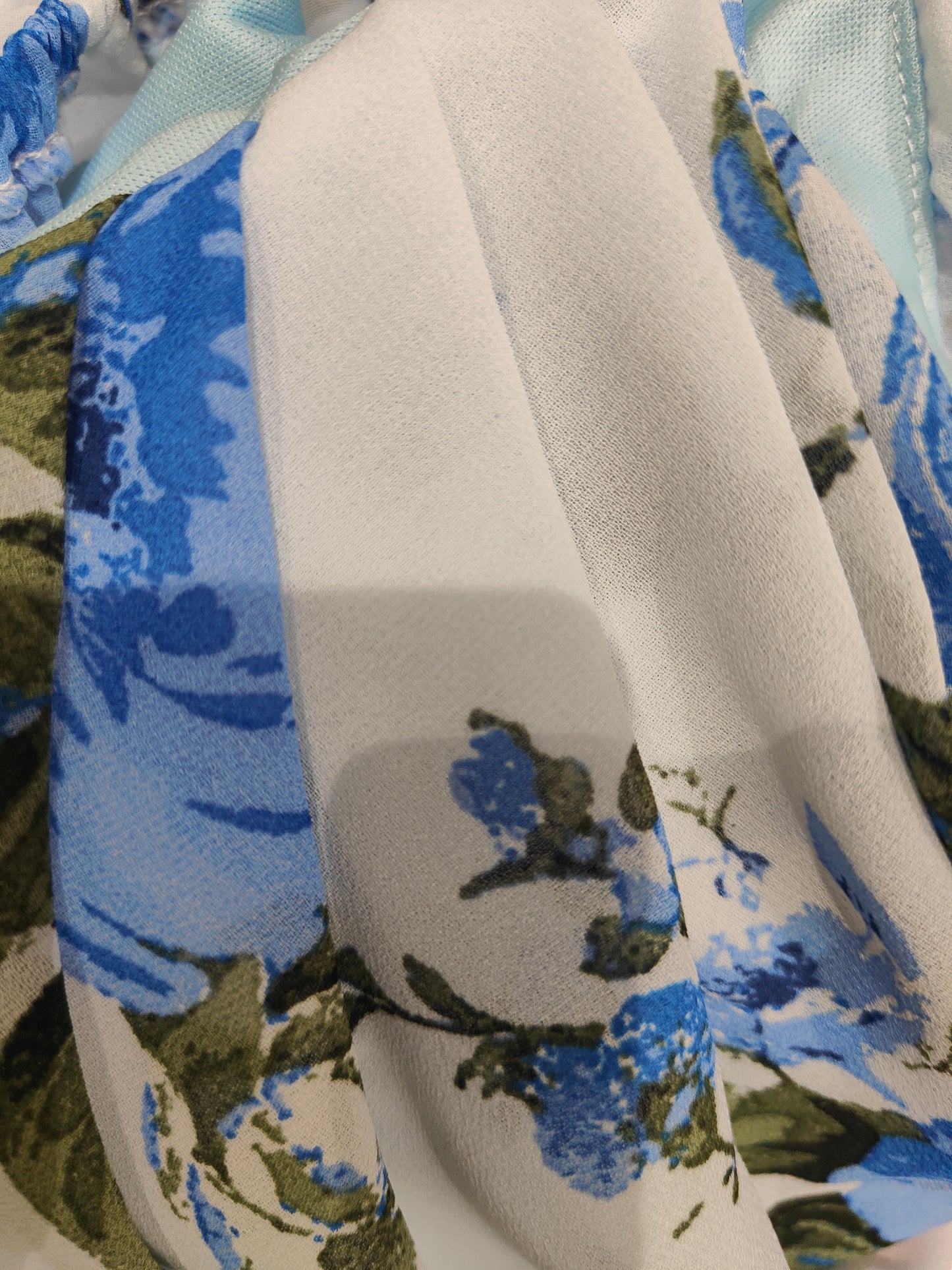 Sia floral Chiffon Shoulder Straps Crop Fitted Top - Blue/White