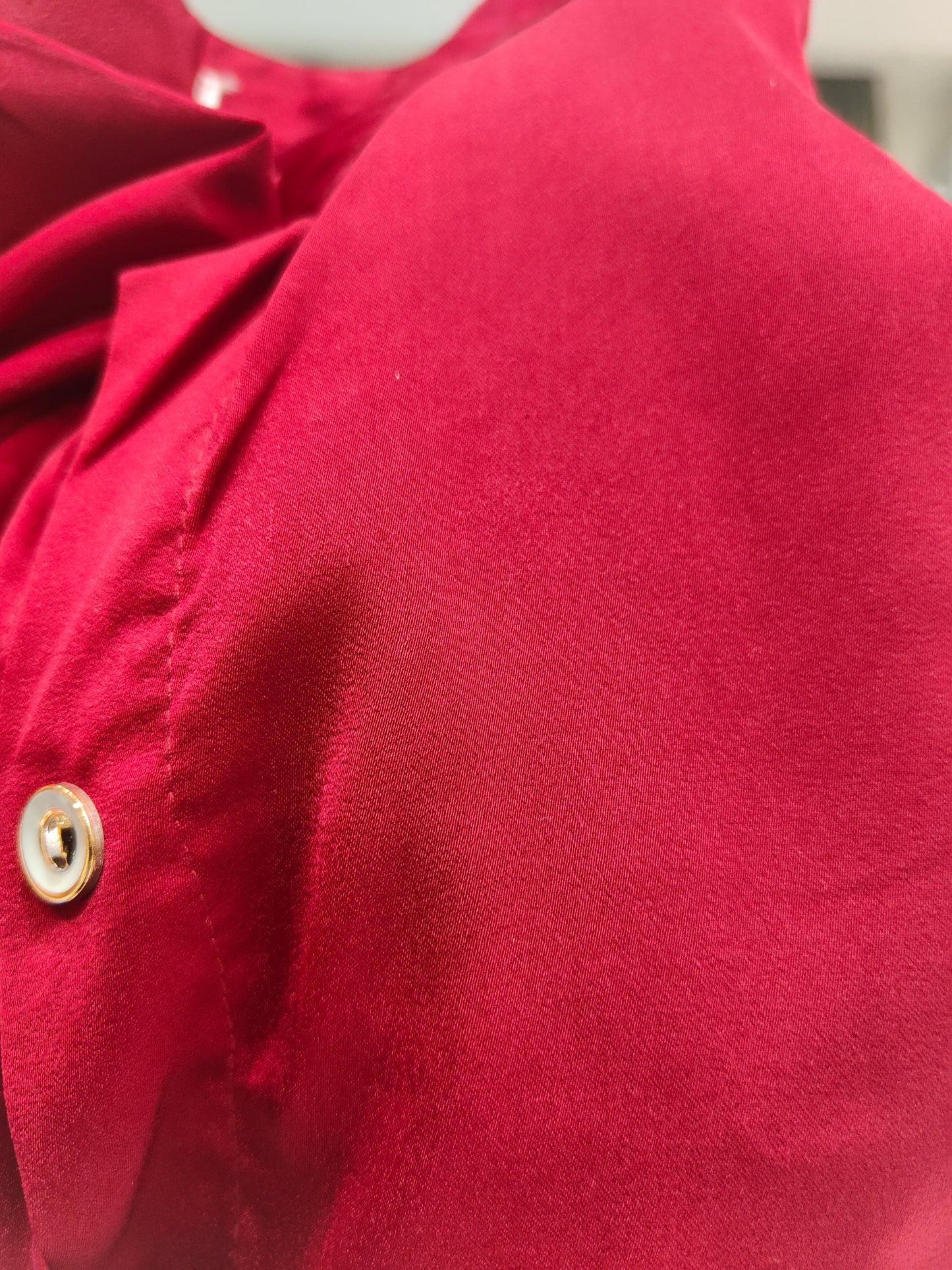 Jova Satin Shirt with Long Puff Sleeves - Red