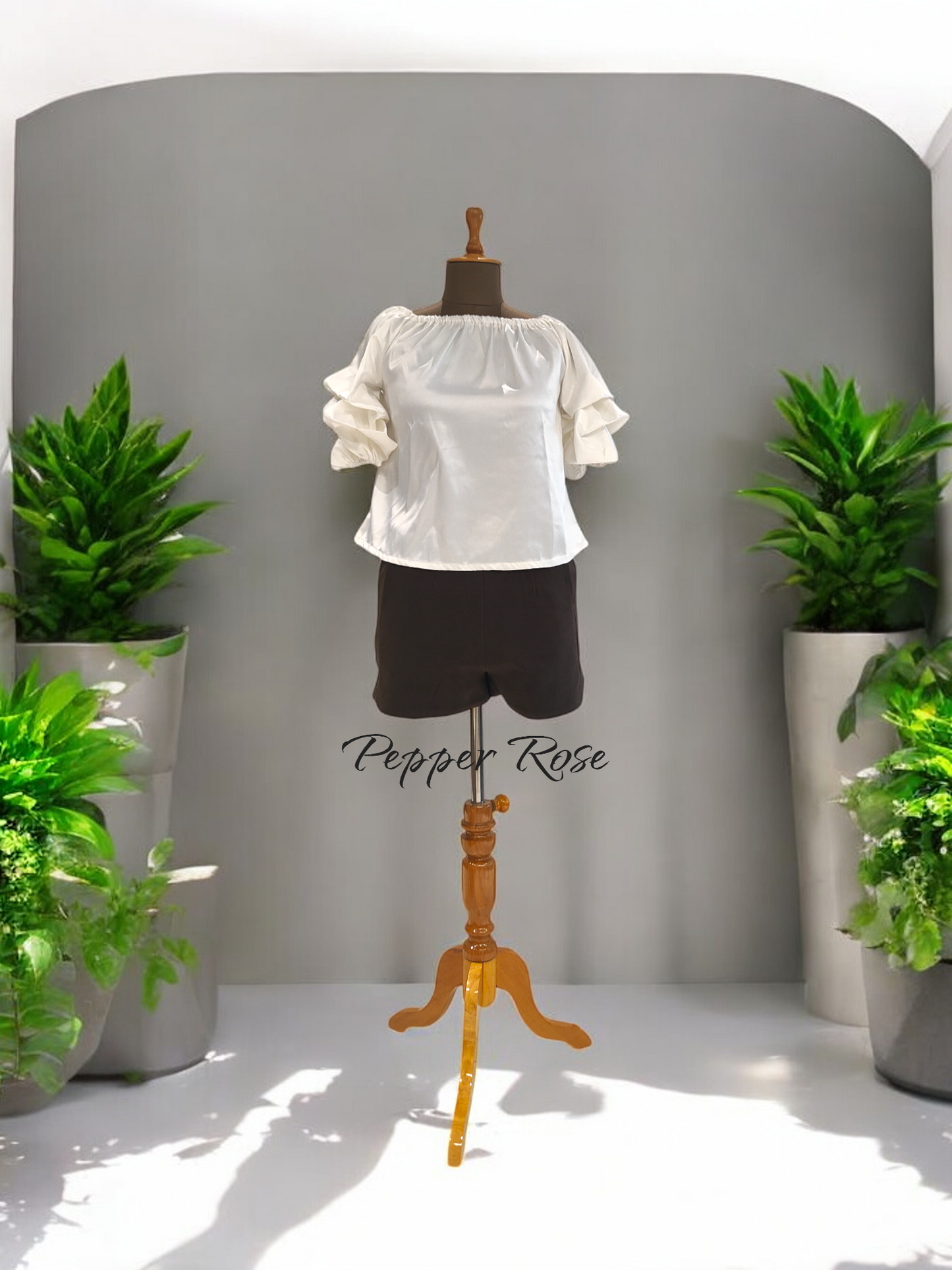 Aria Grain Texture Top with Puff Sleeves - White