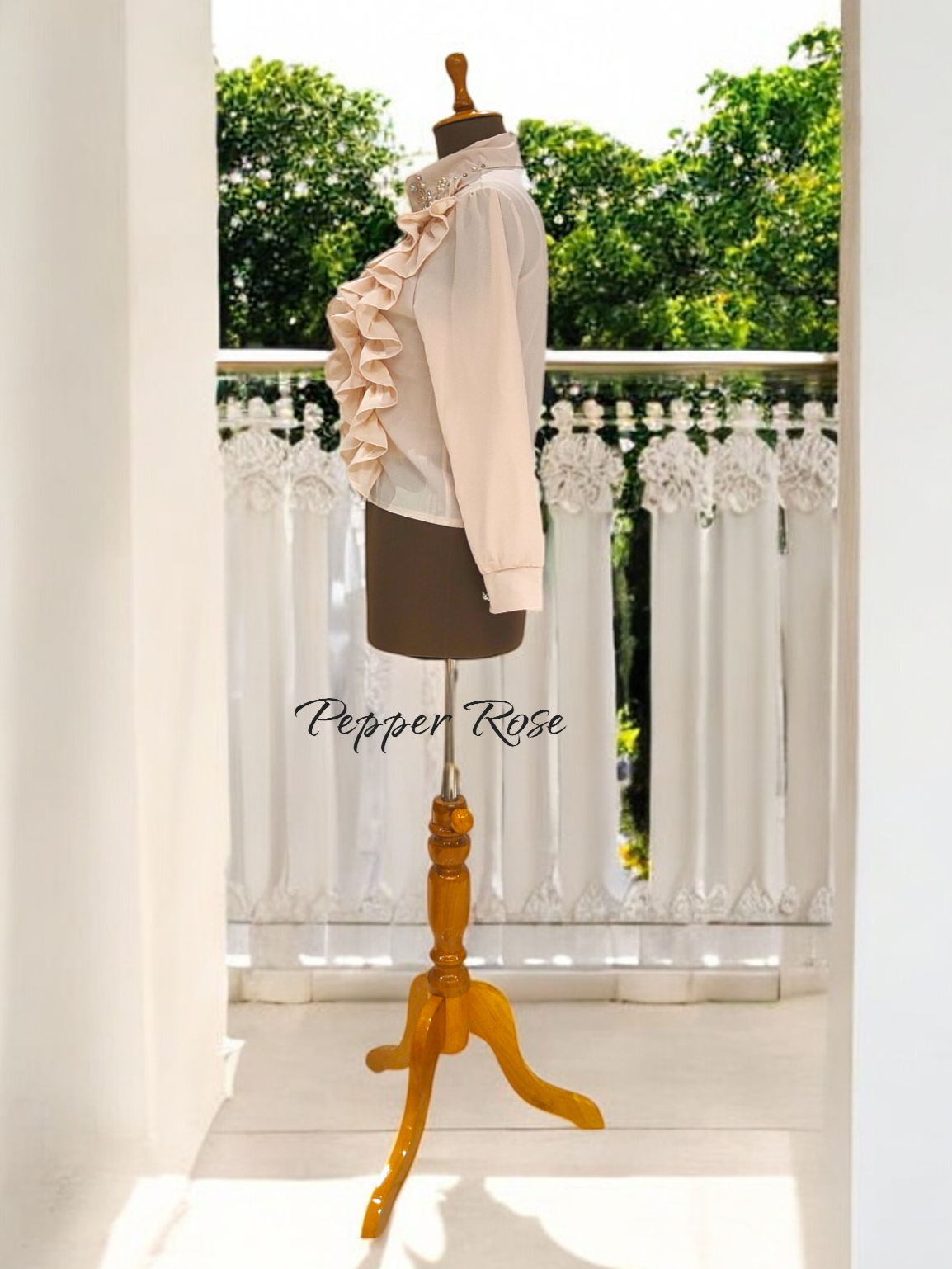 Sezonu Embellish Shirt - Light peach