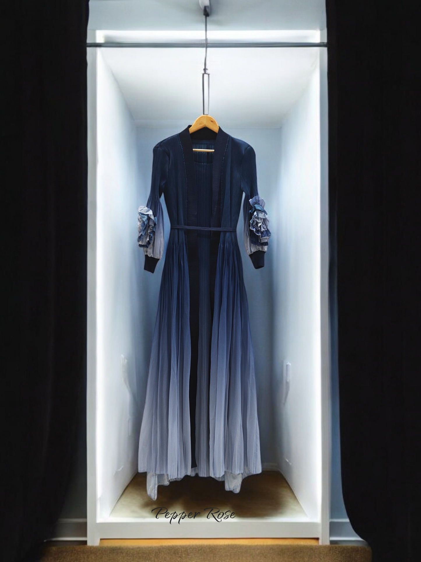 Miyake 2 piece coat and sleeveless pleated Dress - Navy blue