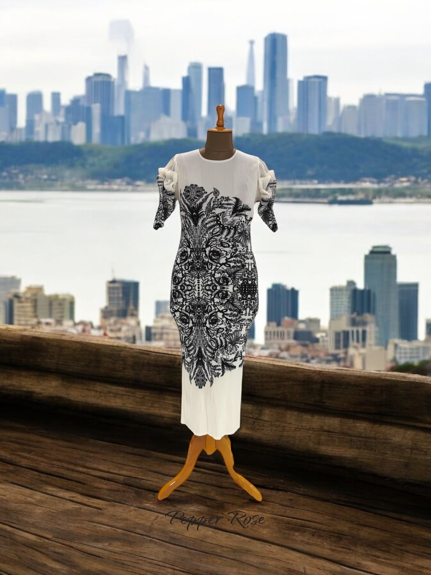 Miyake pleated printed bodycon Dress - Black & White